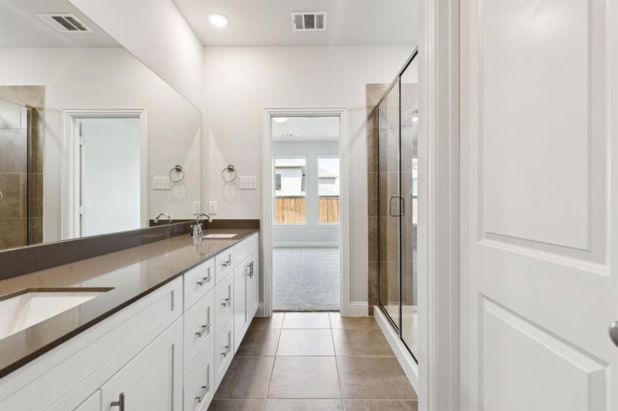 Furnished interior view inside a new home in Venetian, Weston (Image 5).