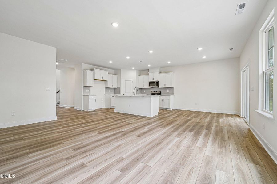 12-web-or-mls-Green Cypress Dr-S0105-012