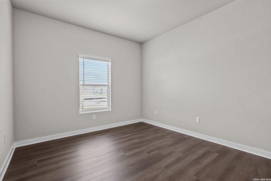 Spacious, unfurnished interior of a new home in Summerlin, San Antonio (Image 25).