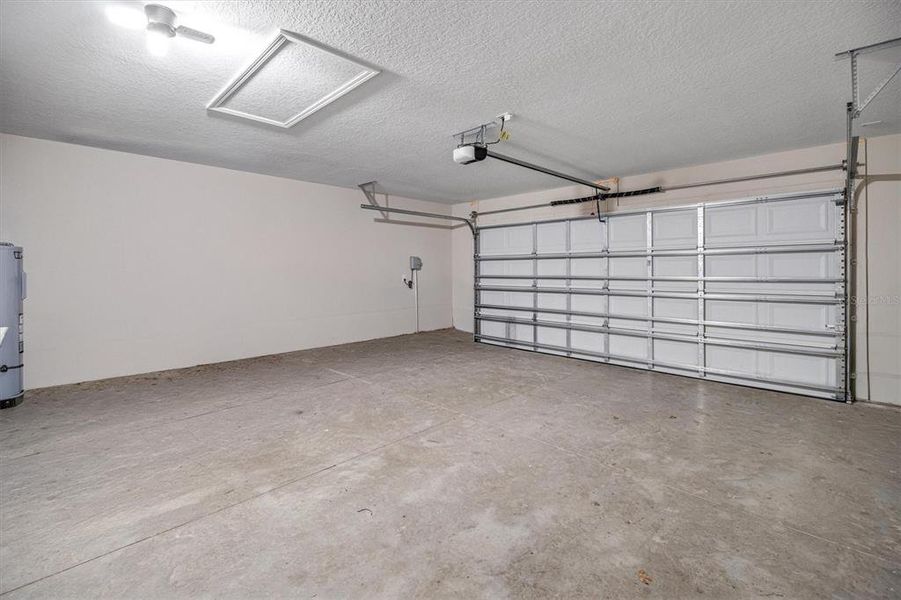 Spacious, unfurnished interior of a new home in Sawmill Branch, Palm Coast (Image 19). Spacious, unfurnished interior of a new home in Sawmill Branch, Palm Coast (Image 19).
