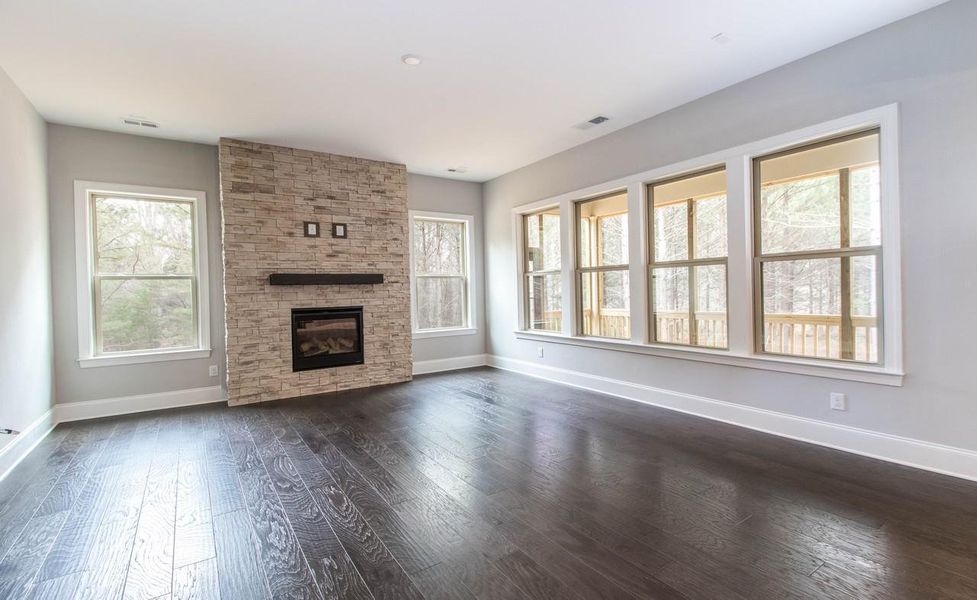 Representative unfurnished interior of a home built from the Bethpage by Greybrook Homes in Edmunds Farm, Clover (Image 25).