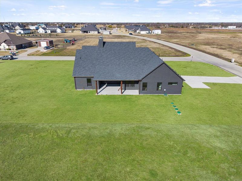 Exterior details and patio area of a home in , Caddo Mills (Image 8).