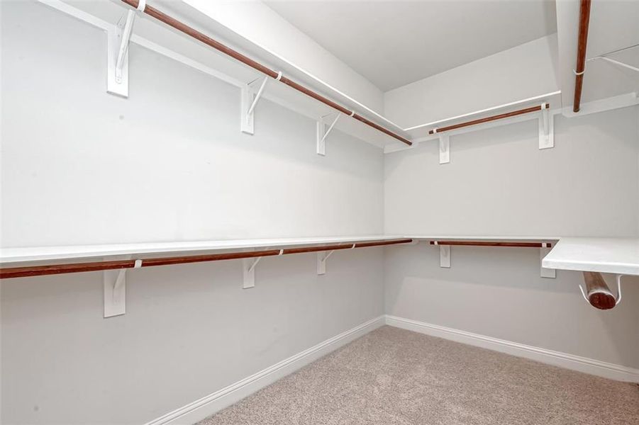 Representative unfurnished interior of a home built from the Plan 2500 by Adams Homes in The Bluffs at Lafayette, Freeport (Image 32).