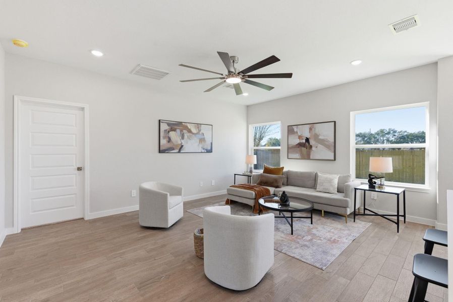 Furnished interior view inside a new home in , Fresno (Image 9).