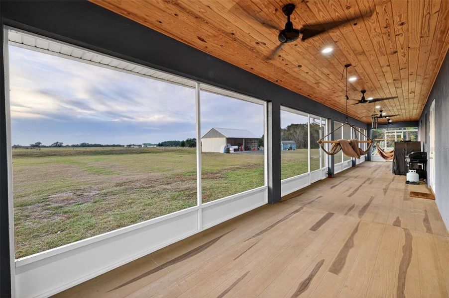 Spacious, unfurnished interior of a new home in , Dade City (Image 20).