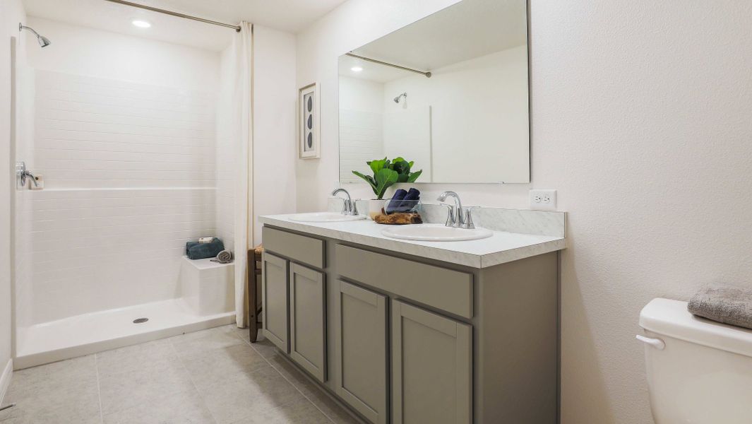 Representative furnished interior of a home built from the Iris by Maronda Homes in Labelle, Labelle (Image 19).