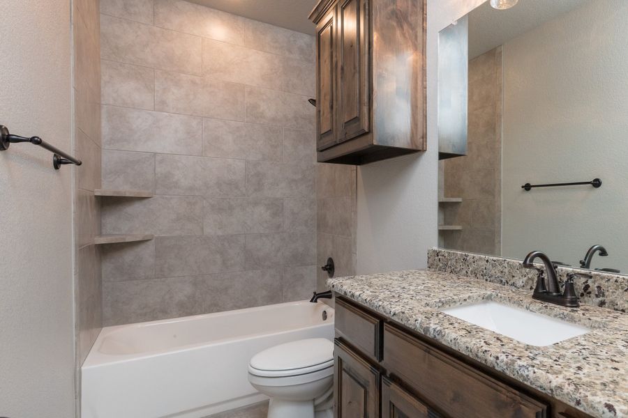 Representative furnished interior of a home built from the The Sydney by Doug Parr Custom Homes in Honeysuckle Ranch, Paradise (Image 12).