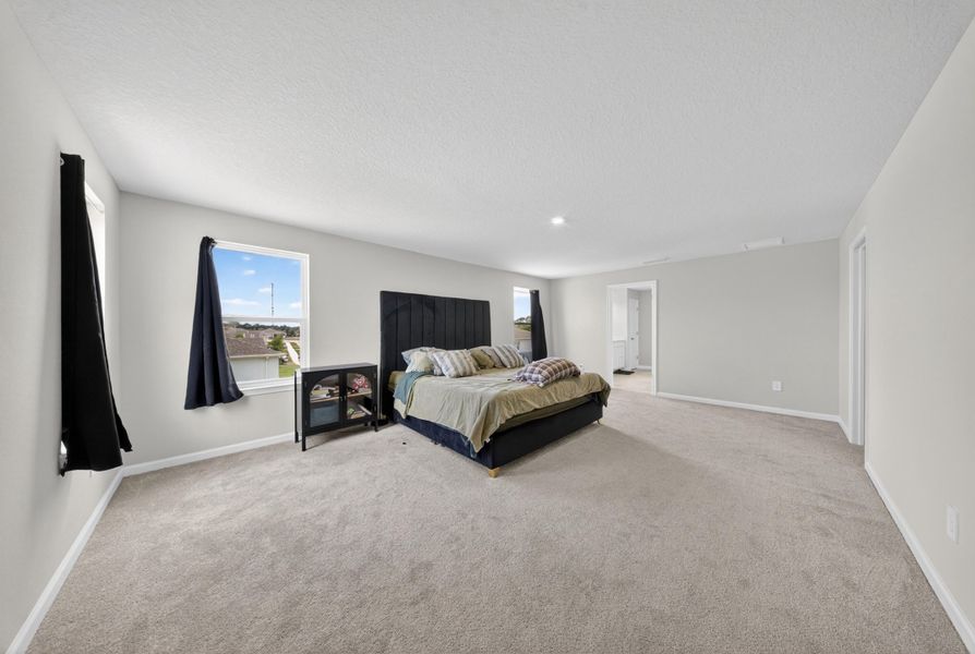 MAIN BEDROOM 2ND FLOOR