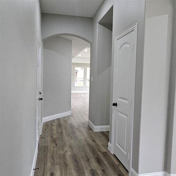 Hallway with arched
