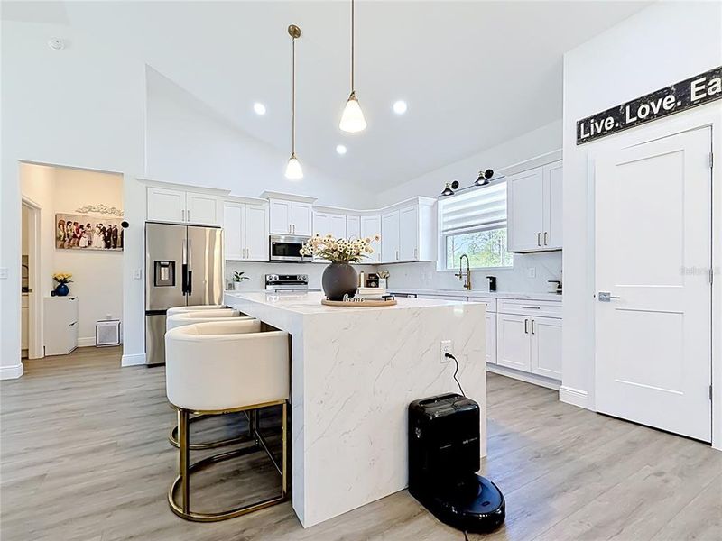 Furnished interior view inside a new home in , Dunnellon (Image 30).
