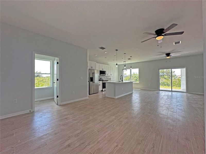 Spacious, unfurnished interior of a new home in , Port Charlotte (Image 21).
