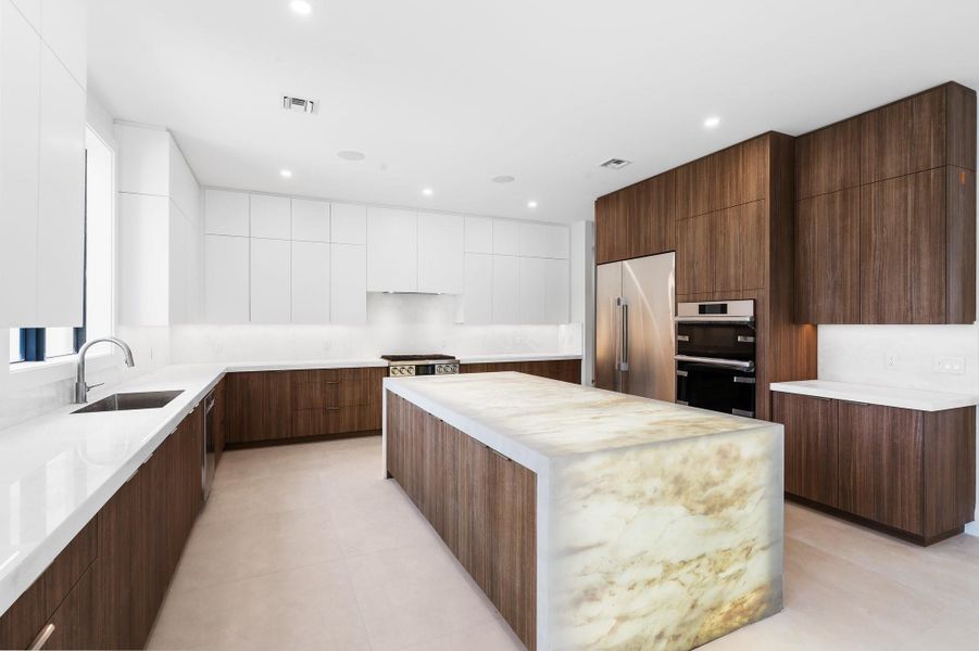 Image 47 of a home in .