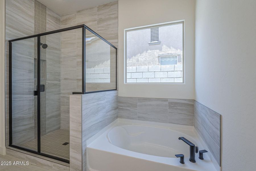 25-web-or-mls-Catalina-25 25-web-or-mls-Catalina-25