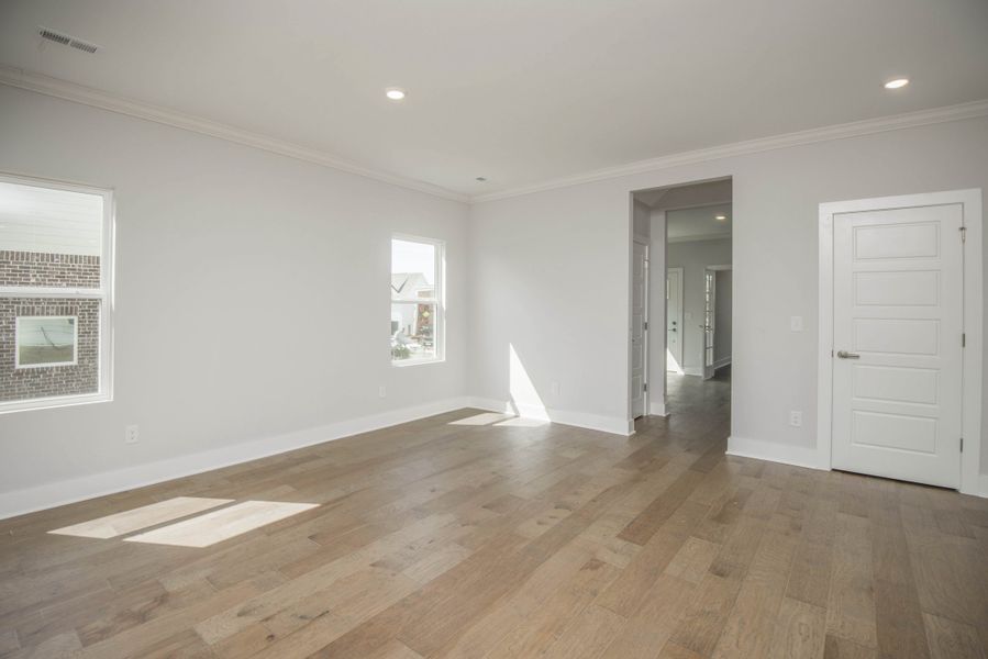 *Photo of example home. Selections and Finishes May Vary.* *Photo of example home. Selections and Finishes May Vary.*