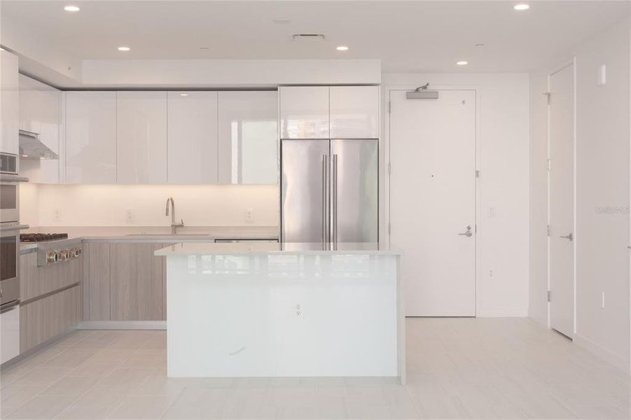 Furnished interior view inside a new home in , St. Petersburg (Image 6).