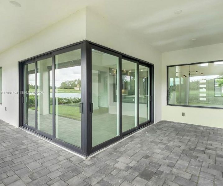 Exterior details and patio area of a home in , Davenport (Image 15).