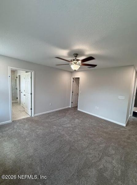 Spacious, unfurnished interior of a new home in , Jacksonville (Image 12).