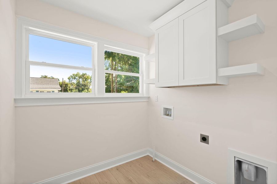 Furnished interior view inside a new home in , Charleston (Image 18).