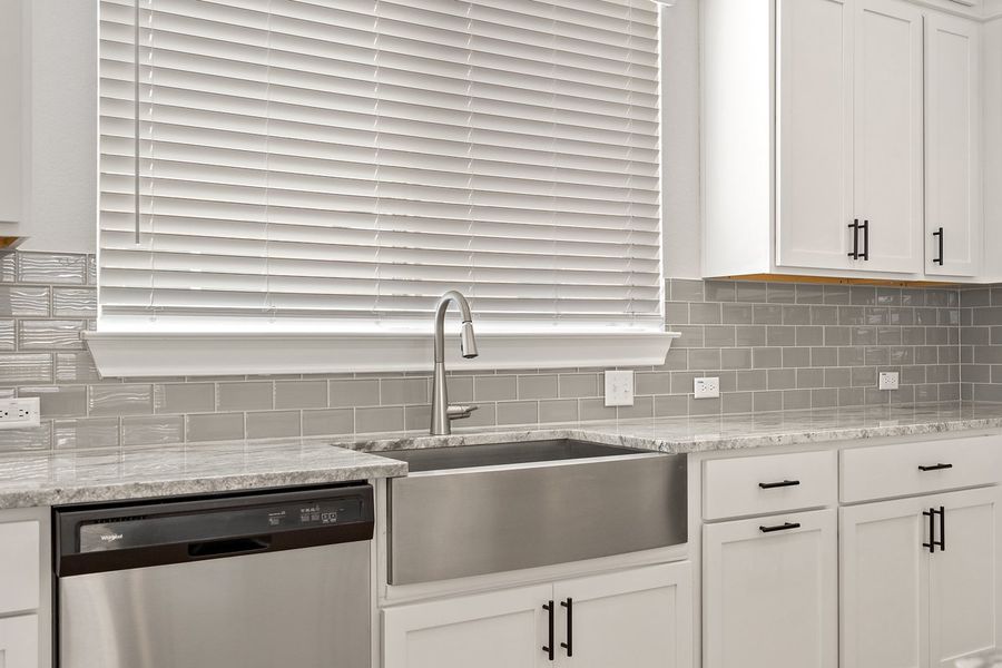 015_mm_04077_1 015_mm_04077_1