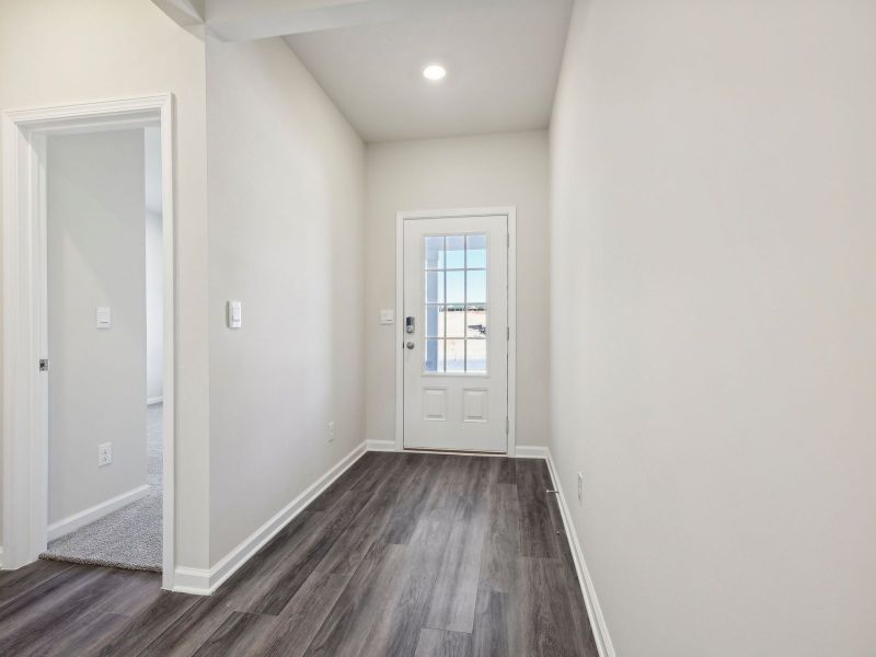 Spacious, unfurnished interior of a new home in Parkside at Grayson, Grayson (Image 8).