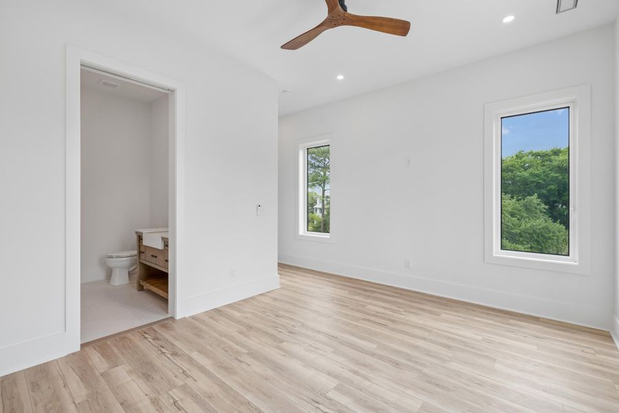 Spacious, unfurnished interior of a new home in , Folly Beach (Image 72).