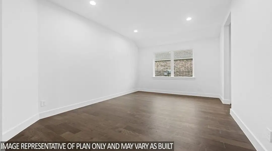 Spacious, unfurnished interior of a new home in River Ranch Estates, Dayton (Image 7).