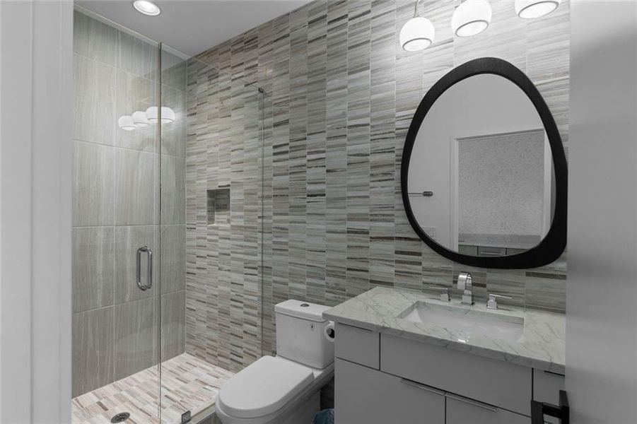 Furnished interior view inside a new home in , Atlanta (Image 41).