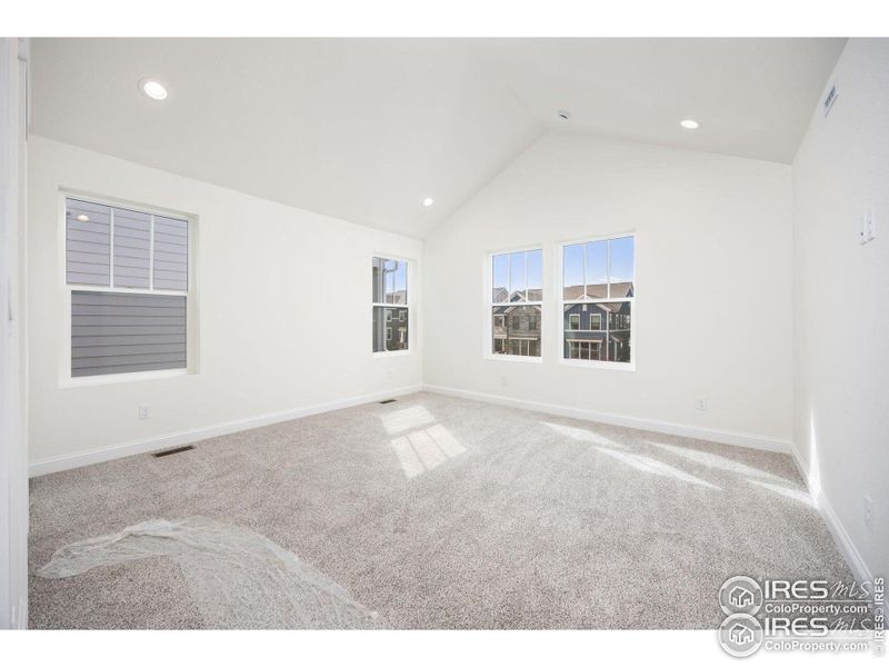 Spacious, unfurnished interior of a new home in Westerly, Erie (Image 19).