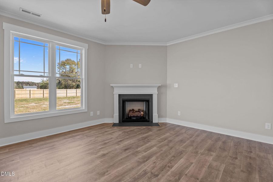 40-web-or-mls-DSC02490 40-web-or-mls-DSC02490