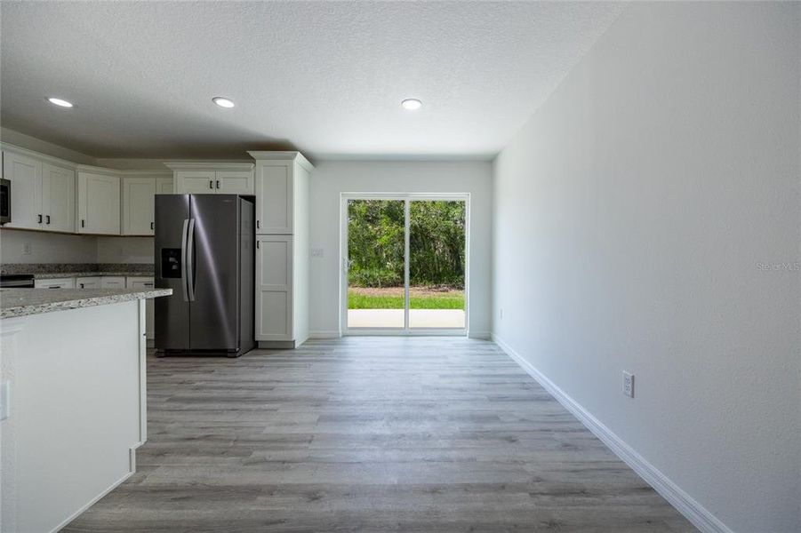 Spacious, unfurnished interior of a new home in , Ocklawaha (Image 40).
