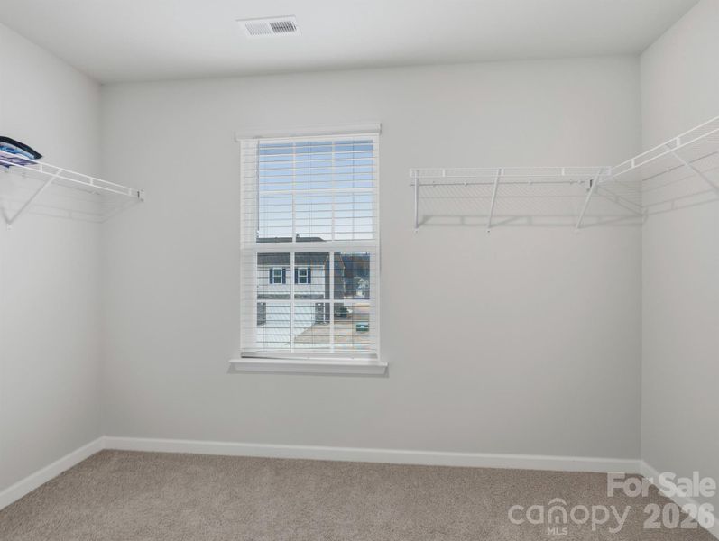 Spacious, unfurnished interior of a new home in , Davidson (Image 21).