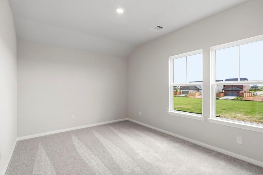 Spacious, unfurnished interior of a new home in Elyson, Katy (Image 6).