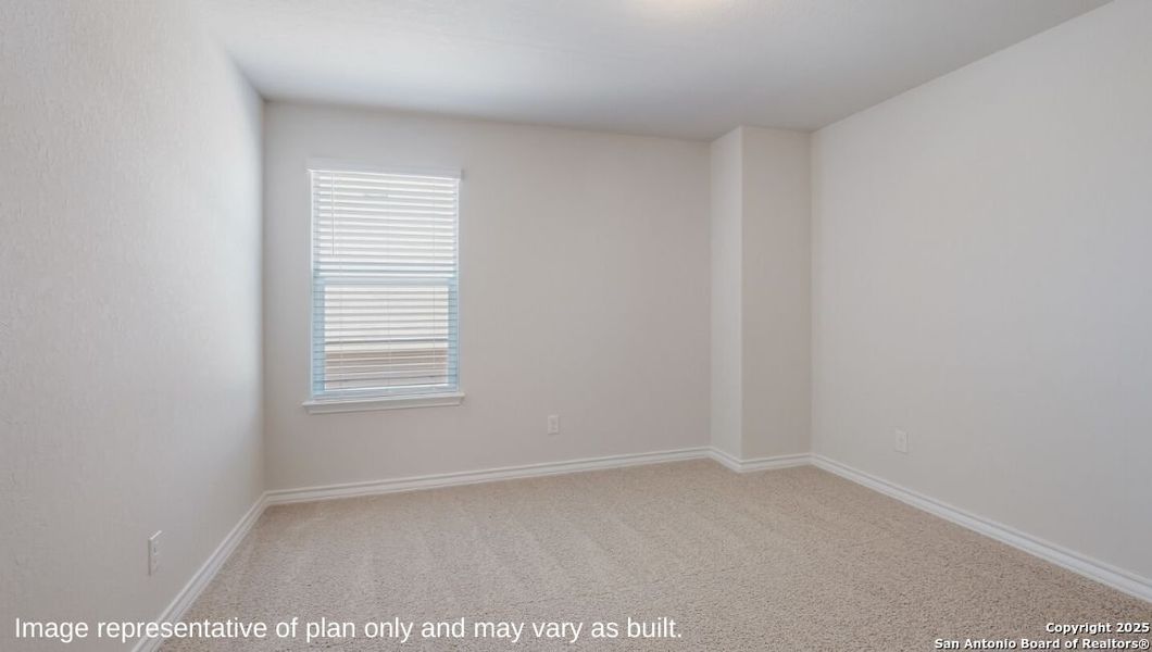 Spacious, unfurnished interior of a new home in Brookstone Creek, San Antonio (Image 13).