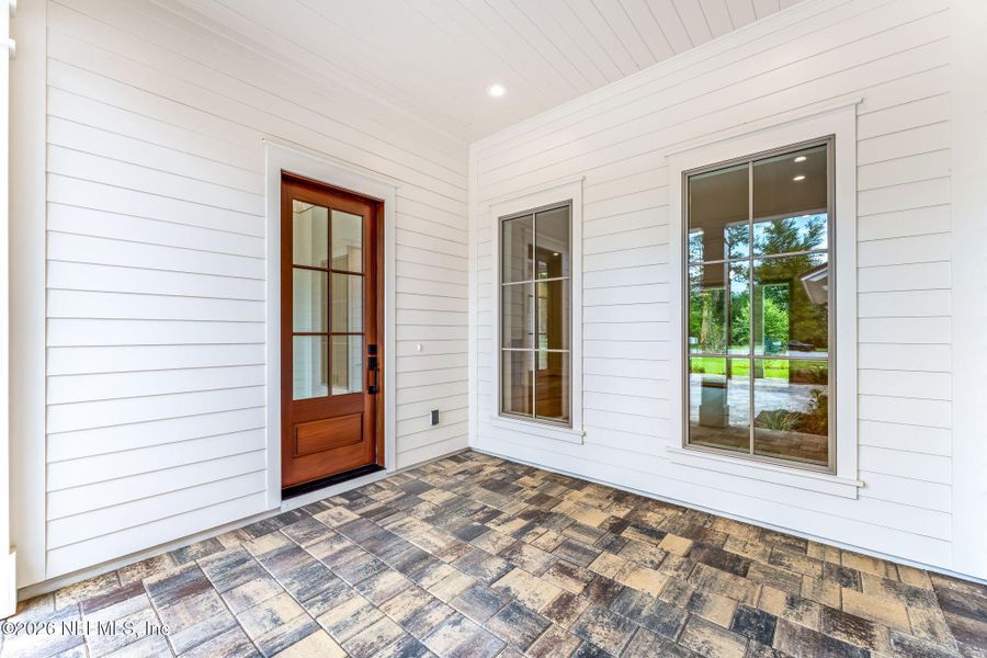 Exterior details and patio area of a home in , Ponte Vedra (Image 3).