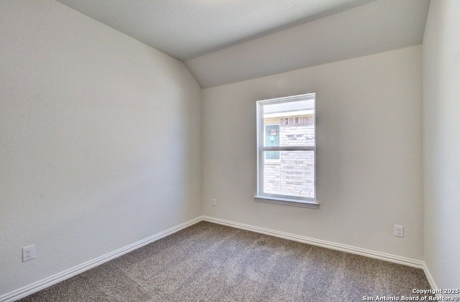 Spacious, unfurnished interior of a new home in Clear Creek, New Braunfels (Image 13).