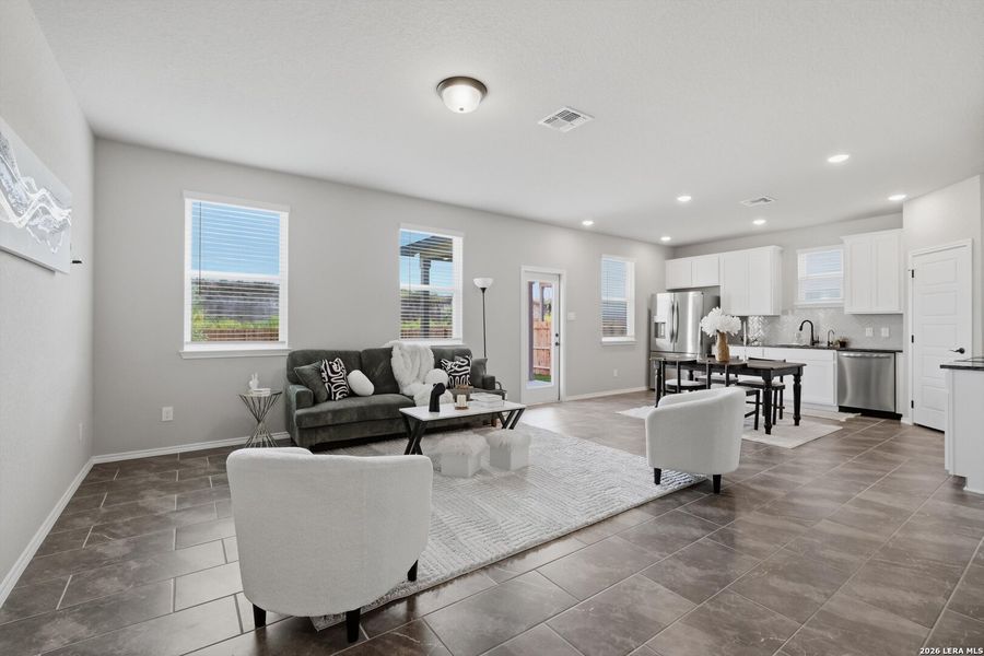 Furnished interior view inside a new home in Agave, San Antonio (Image 16). Furnished interior view inside a new home in Agave, San Antonio (Image 16).