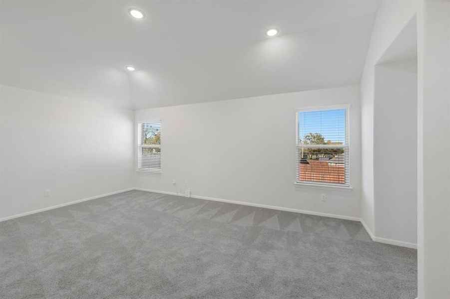 Spacious, unfurnished interior of a new home in Elevon, Lavon (Image 17).