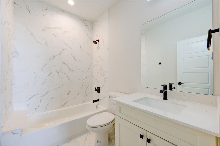 Furnished interior view inside a new home in , Houston (Image 8). Furnished interior view inside a new home in , Houston (Image 8).