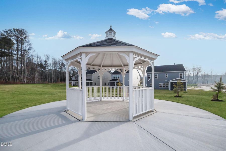 SUN_CaydenCove_Pic_LandrumIII_QMI_153_Am