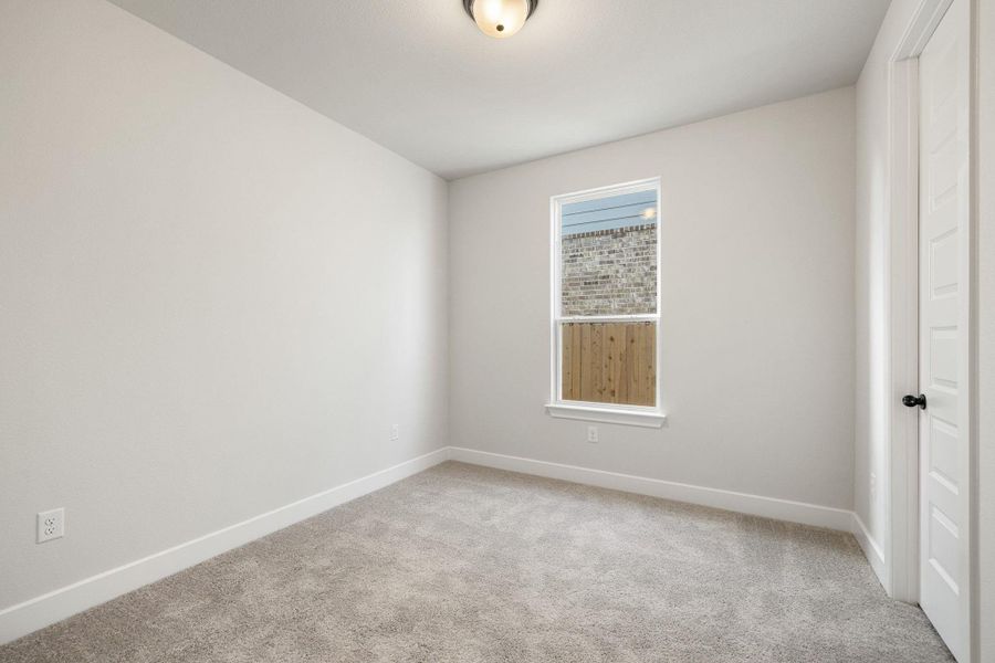 Spacious, unfurnished interior of a new home in Nolina, Georgetown (Image 17).