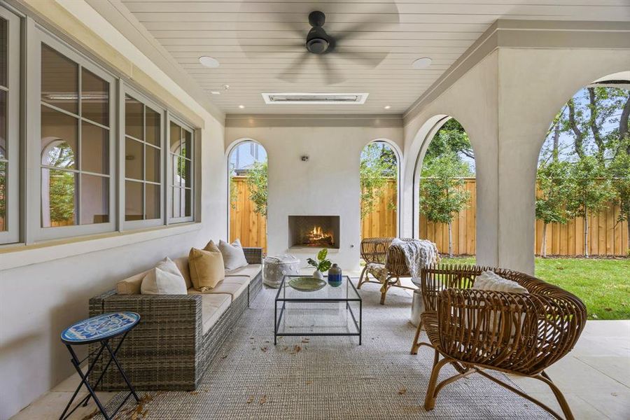 Exterior details and patio area of a home in , University Park (Image 3).