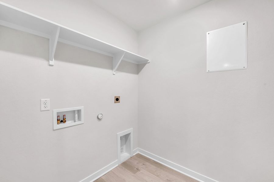 Spacious, unfurnished interior of a new home in The Village at Elm Creek, Troy (Image 11). Spacious, unfurnished interior of a new home in The Village at Elm Creek, Troy (Image 11).