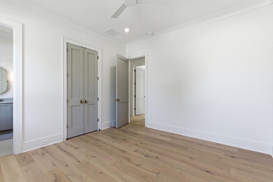 Spacious, unfurnished interior of a new home in , Mount Pleasant (Image 23).