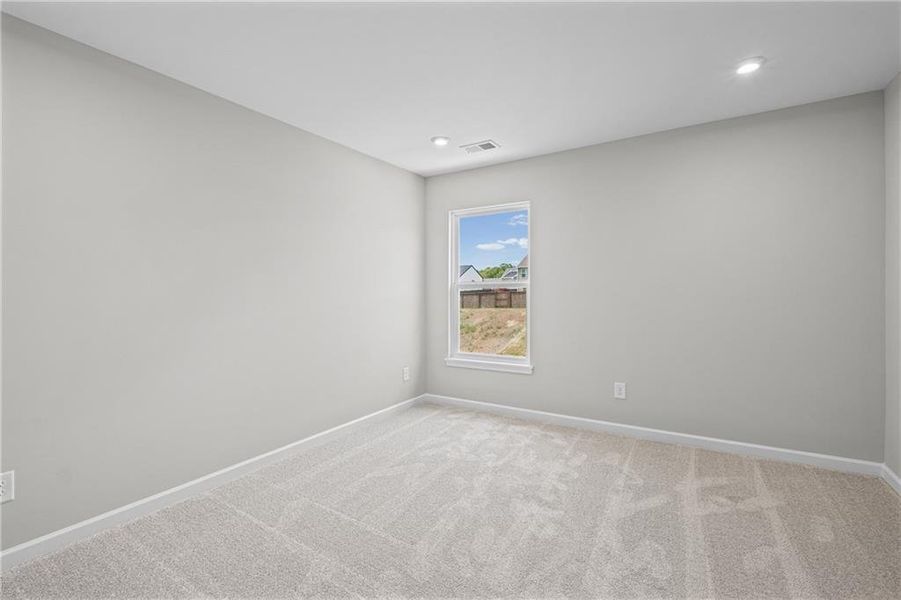 Spacious, unfurnished interior of a new home in Pickens Bluff, Hiram (Image 24).