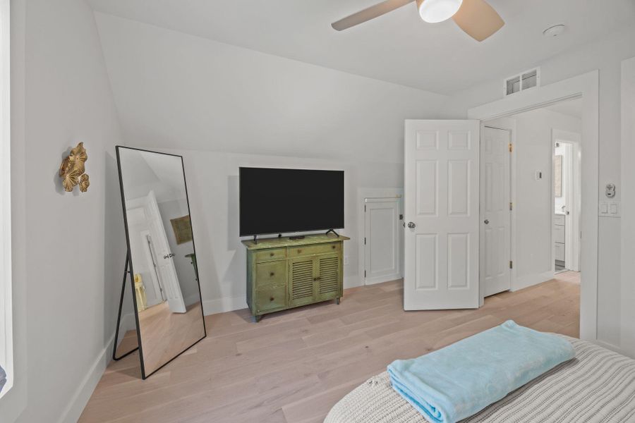 Furnished interior view inside a new home in , Johns Island (Image 35).