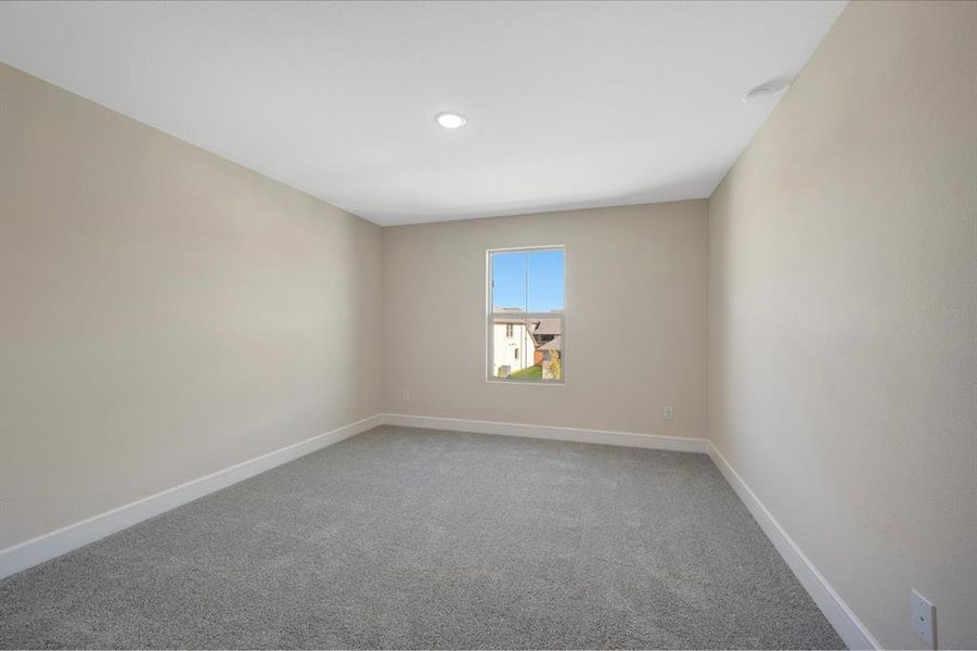 Spacious, unfurnished interior of a new home in Elevon, Lavon (Image 24).