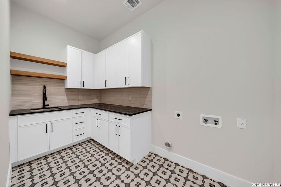 Furnished interior view inside a new home in , San Antonio (Image 12).