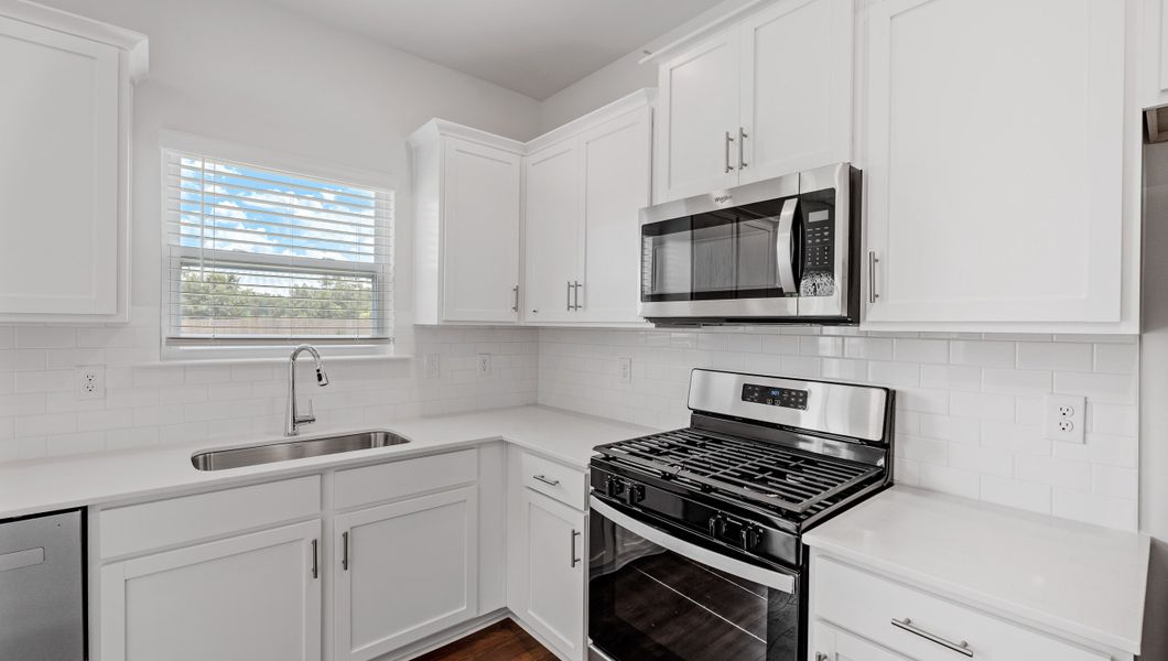 Furnished interior view inside a new home in Chestnut Ridge, Greenville (Image 8). Furnished interior view inside a new home in Chestnut Ridge, Greenville (Image 8).
