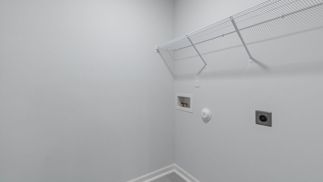 Spacious, unfurnished interior of a new home in Country Creek, Lexington (Image 20).