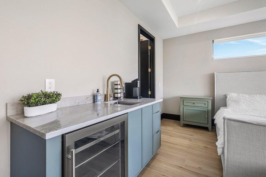 Furnished interior view inside a new home in , Juno Beach (Image 69).